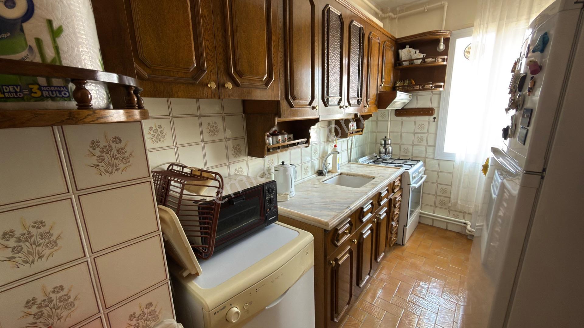 Basın Sitesi’nde Deniz Manzaralı Metroya Yakın Satılık 3+1daire - Görsel 16