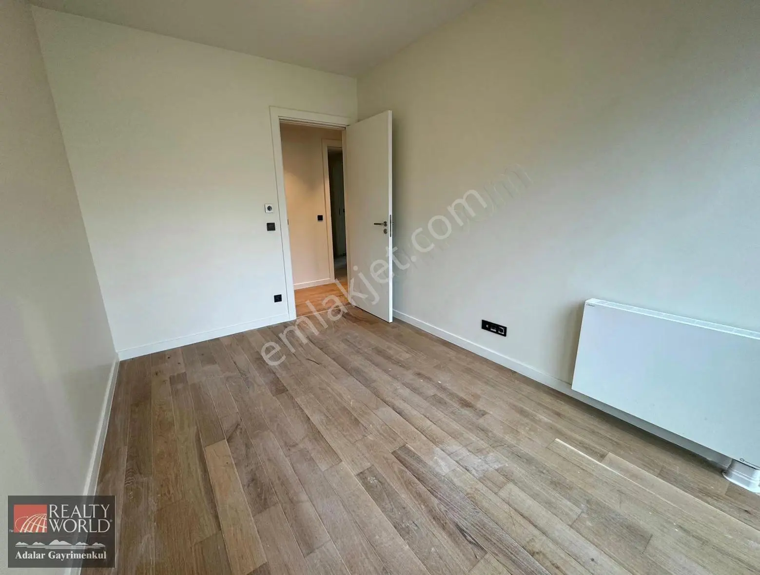 Tablo Adalar Sitesi 'nde Teraslı Ve Deniz Manzaralı Kiralık 3+1 - Görsel 2