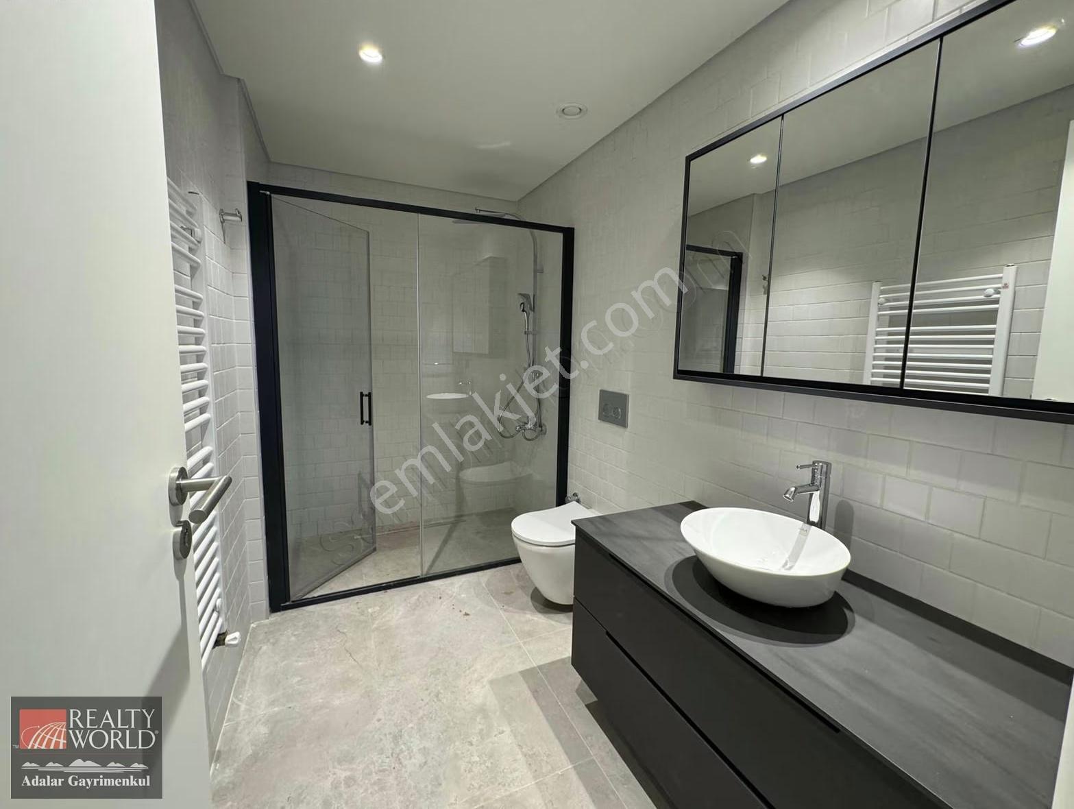 Tablo Adalar Sitesi 'nde Teraslı Ve Deniz Manzaralı Kiralık 3+1 - Görsel 17