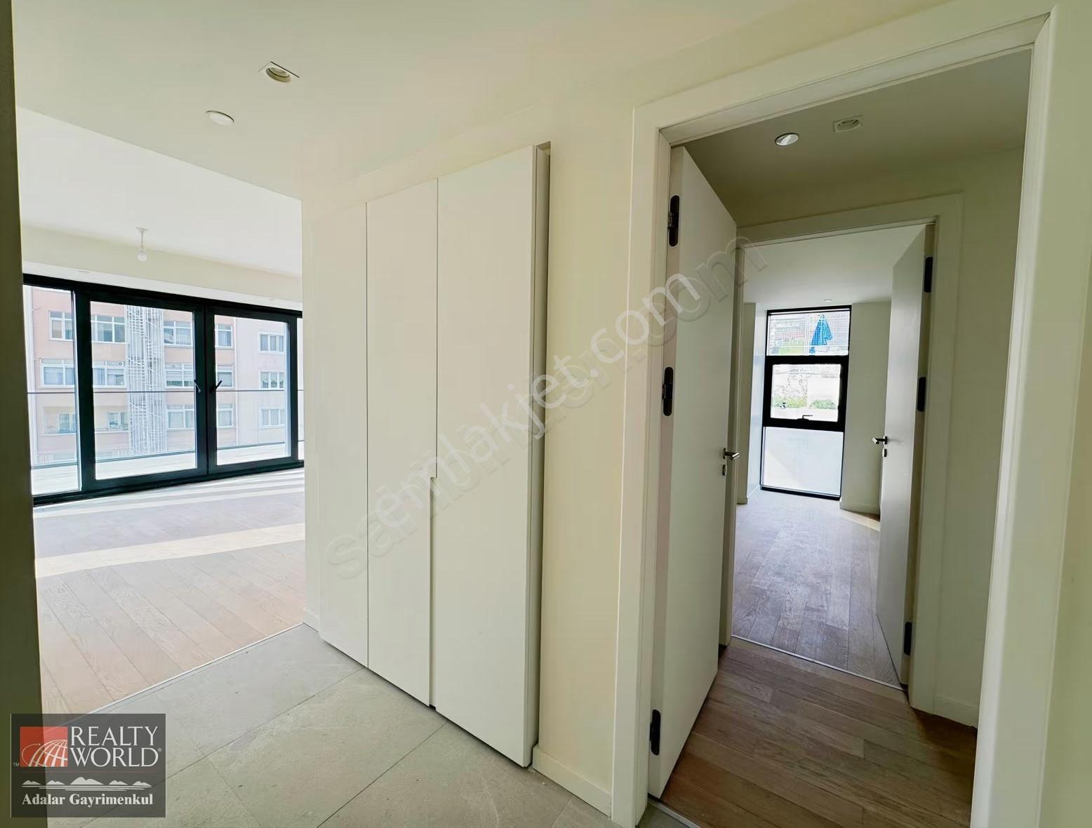 Tablo Adalar Sitesi 'nde Teraslı Ve Deniz Manzaralı Kiralık 3+1 - Görsel 12