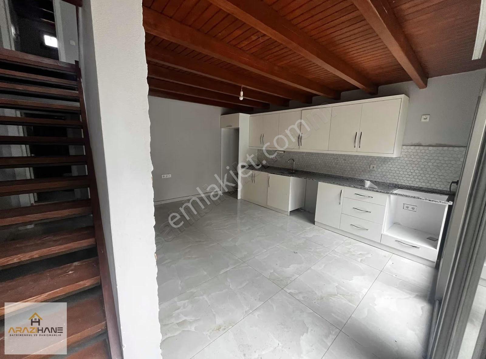 Kiralık Tam Müstakil Çarşı Merkezde Bahçeli Sıfır Dubleks - Görsel 12
