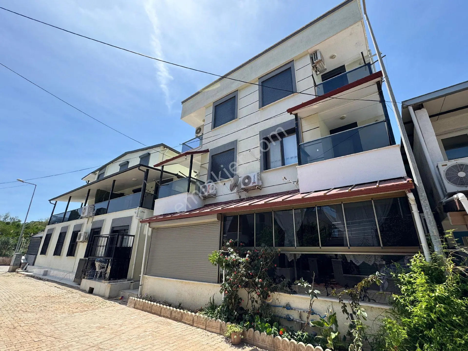 İzmir Seferihisar Ürkmez De Denize 60 Metre Satılık 1+1 Daire