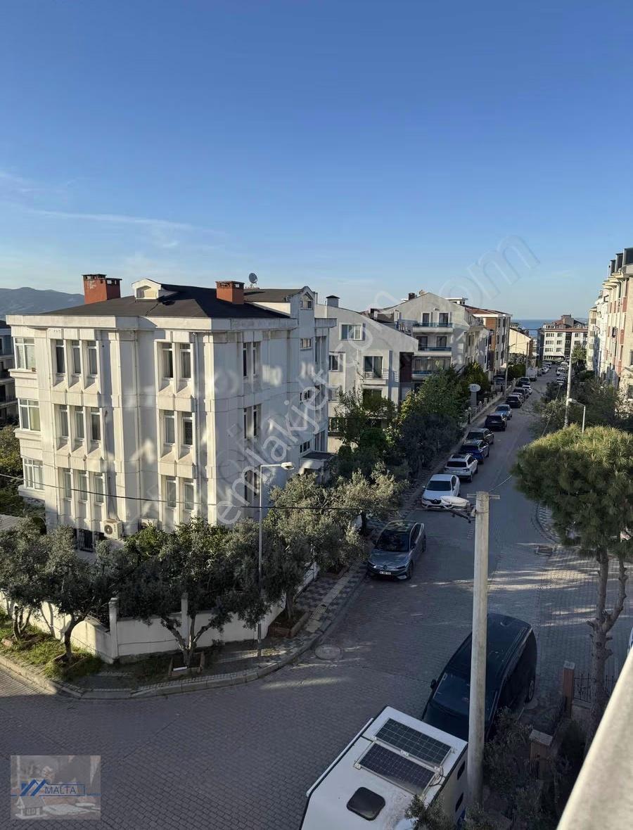 Deniz Manzaralı Geniş Aydınlık 3+1 Kiralık Daire - Görsel 27