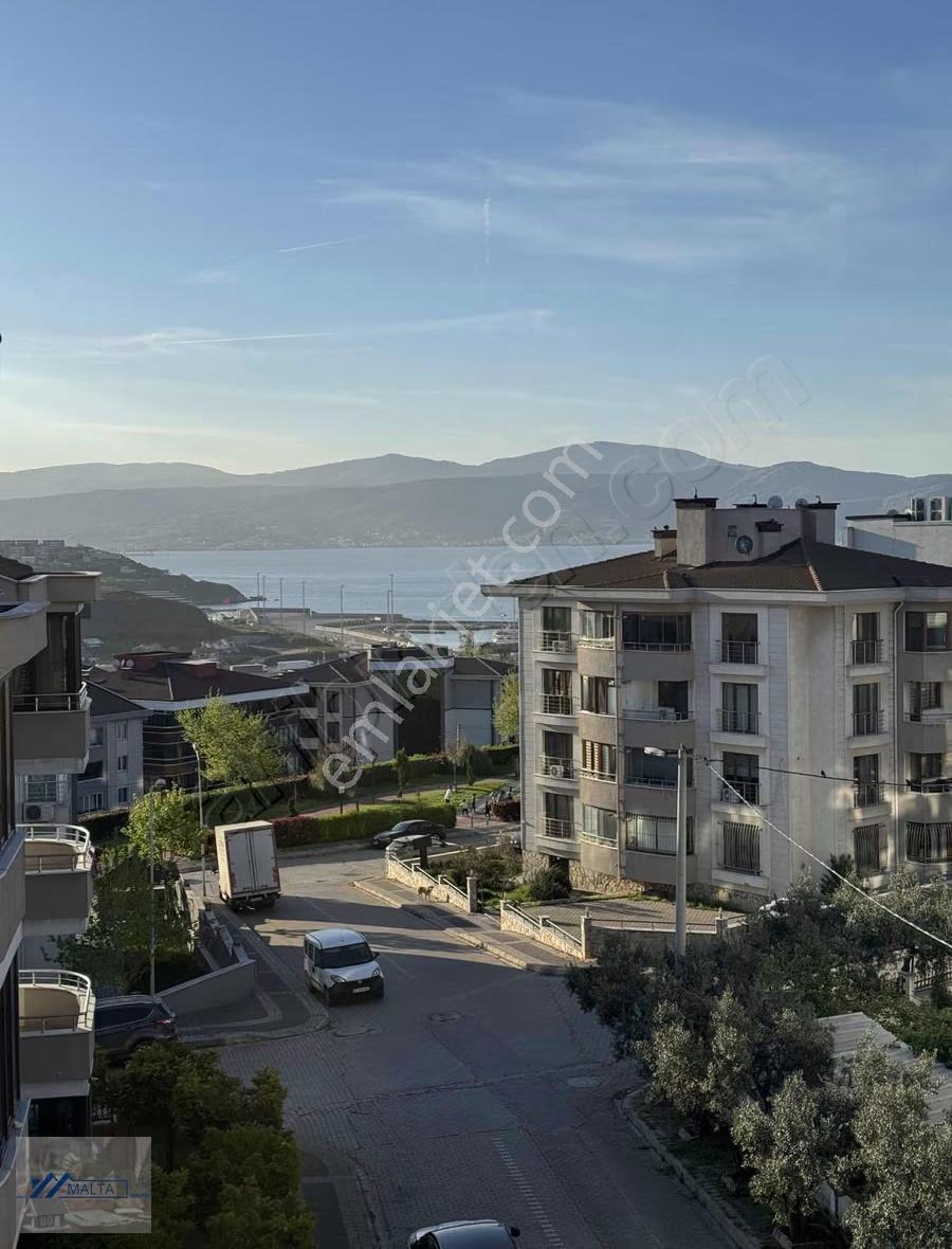 Deniz Manzaralı Geniş Aydınlık 3+1 Kiralık Daire - Görsel 10