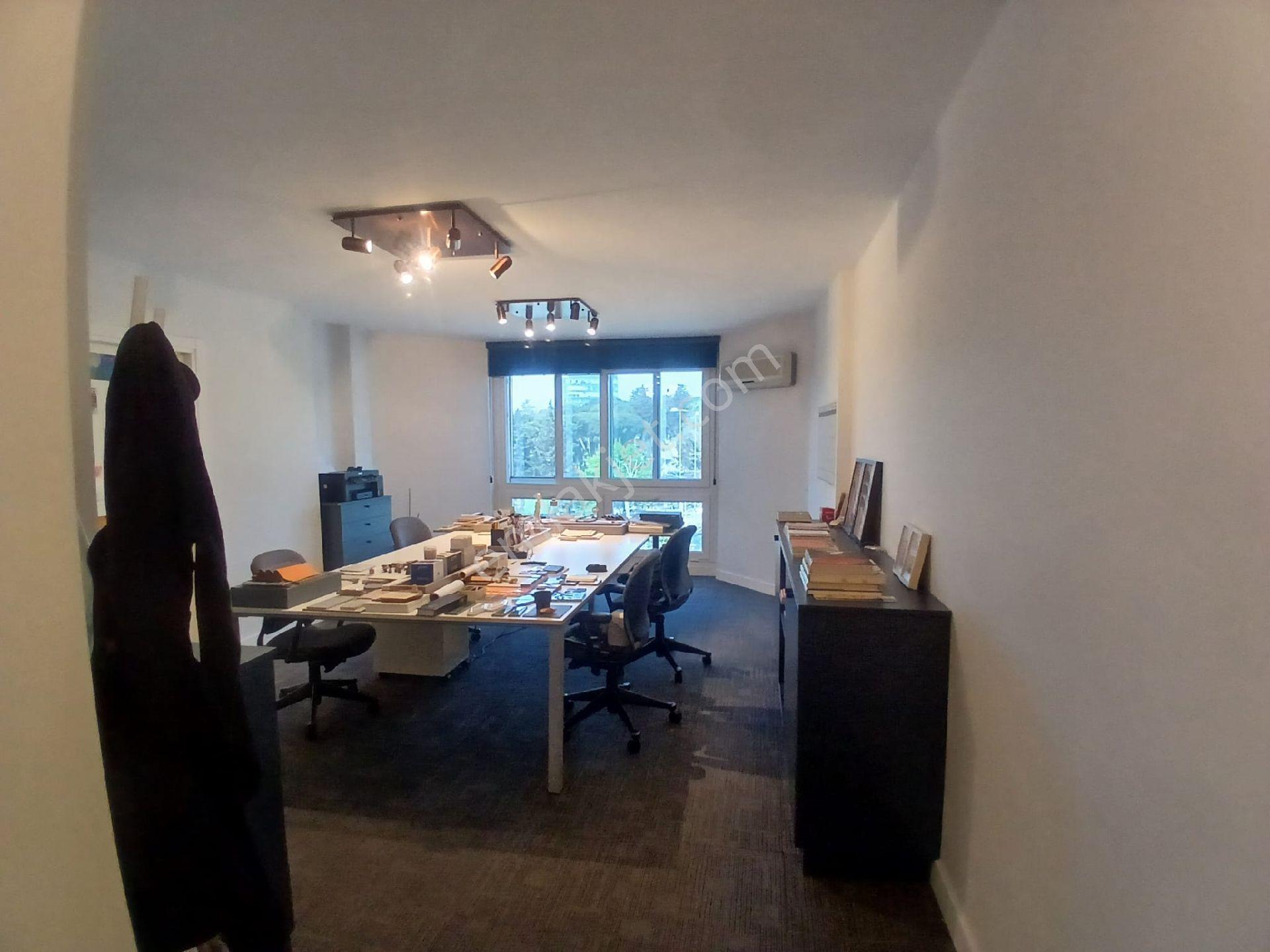 Ayyıldız İş Merkezi İçinde Tabela Değeri Yüksek Kiralık Ofis/büro - Görsel 12