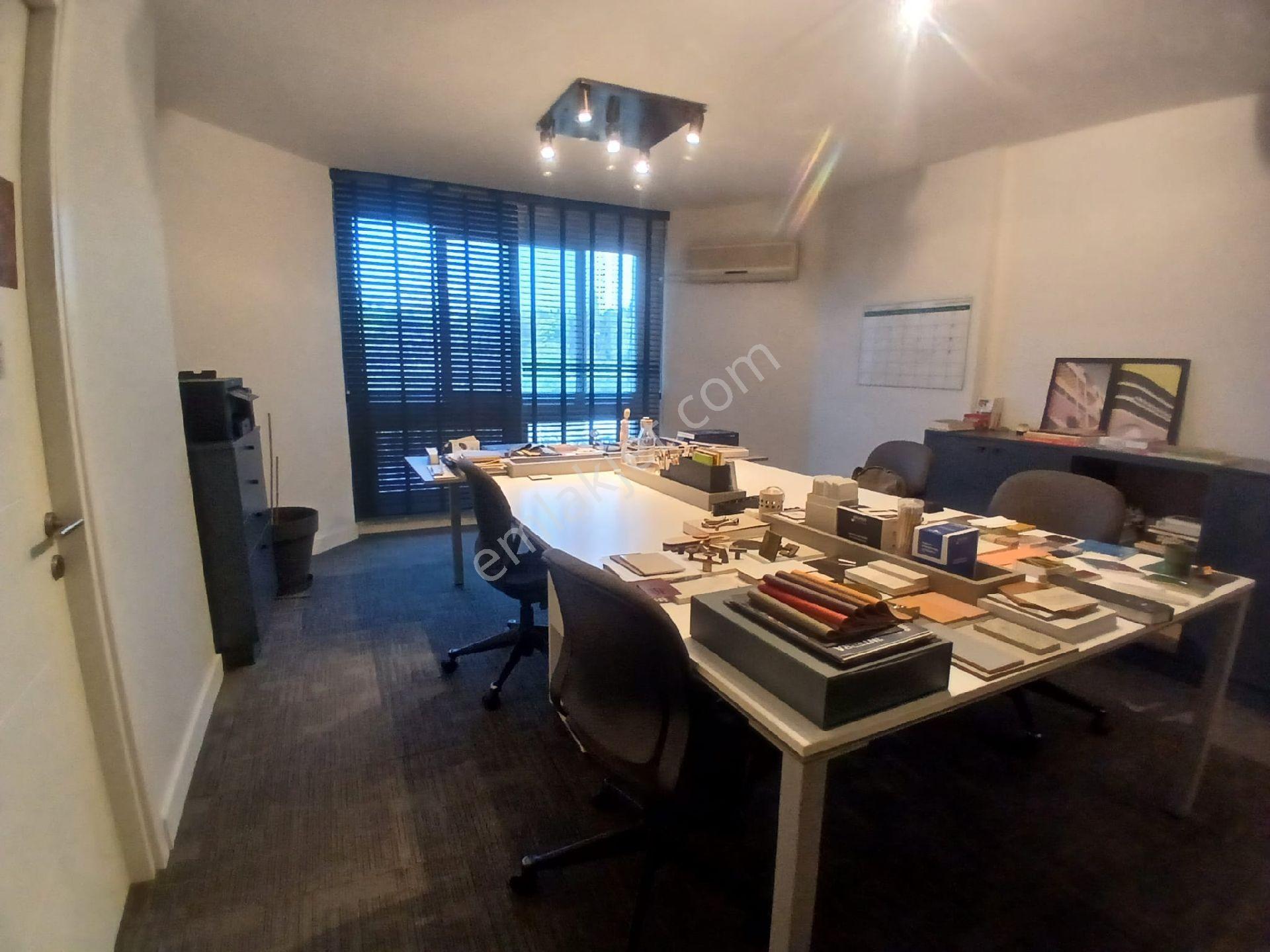 Ayyıldız İş Merkezi İçinde Tabela Değeri Yüksek Kiralık Ofis/büro - Görsel 9