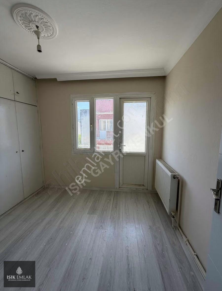 Işık Gayrimenkul'den Satılık Hürriyet Mh. 3+1 Bakımlı Daire - Görsel 3