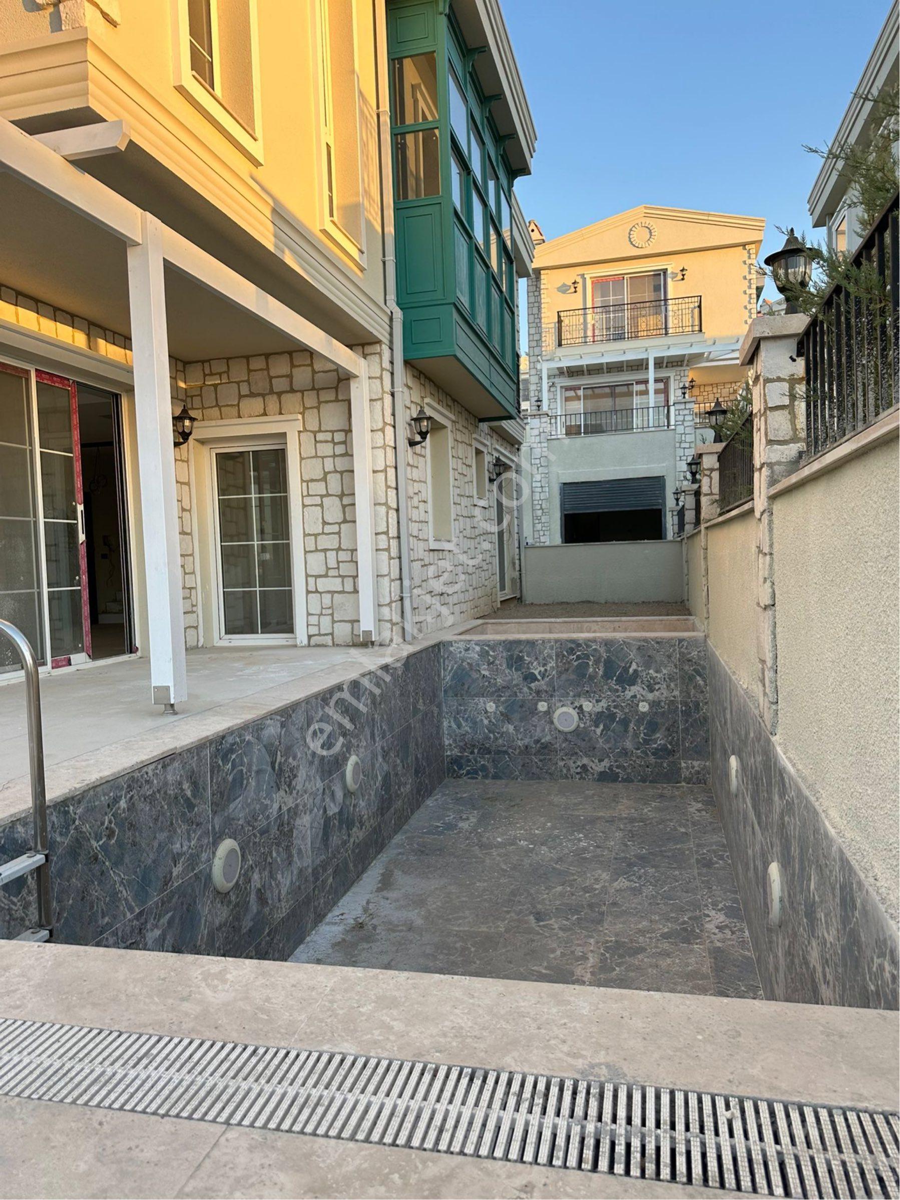 Özel Havuzlu , Müstakil Sıfır Villa - Görsel 9