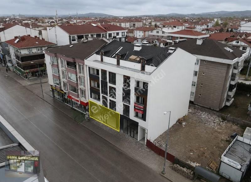İlerin Gayrimenkul'den Servetiye Cad. Kiralık Dükkan - Görsel 19