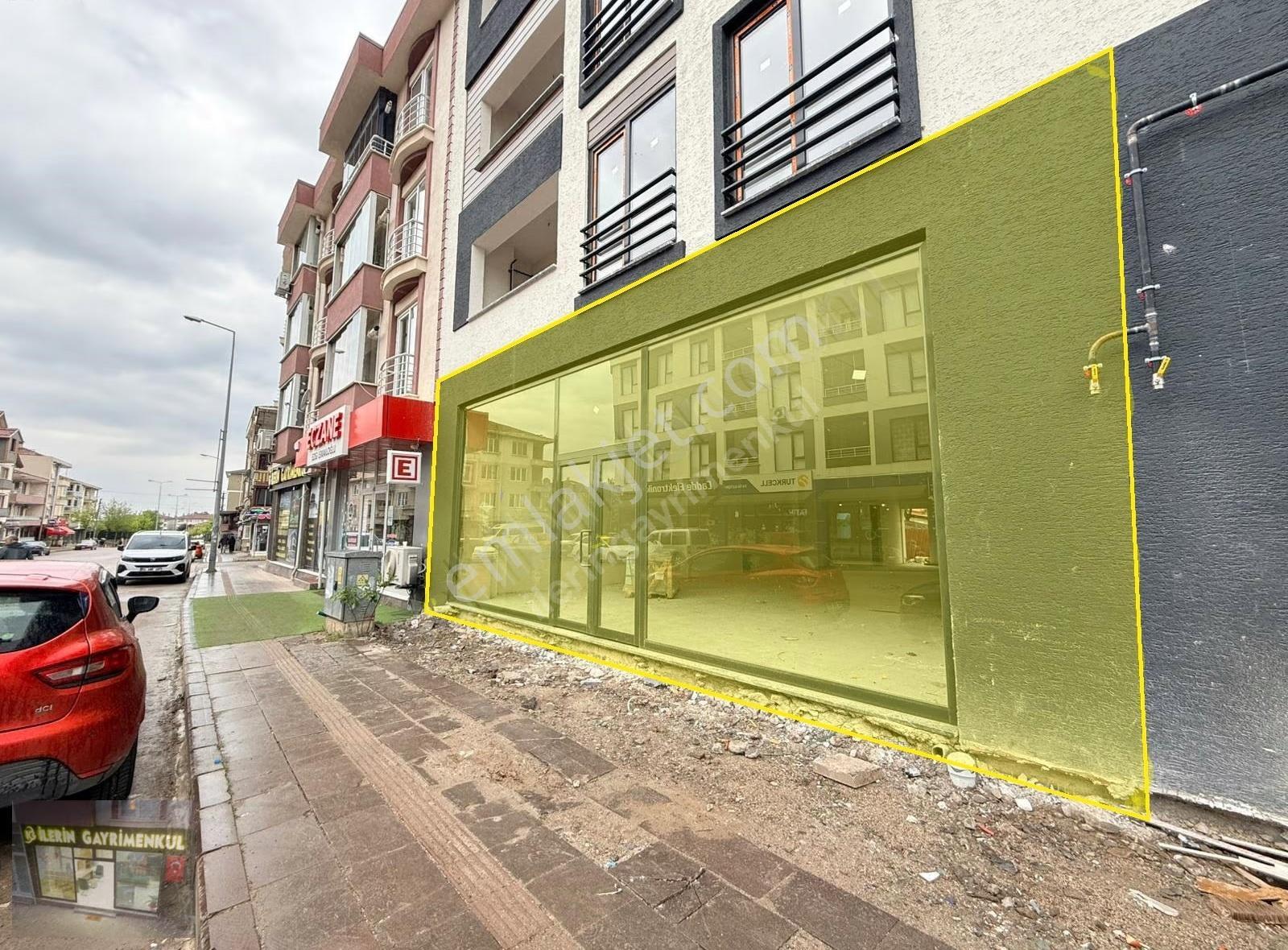 İlerin Gayrimenkul'den Servetiye Cad. Kiralık Dükkan