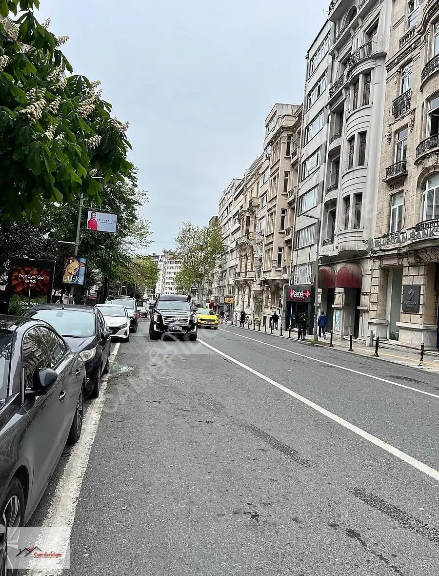 Nişantaşı Vali Konağı Caddesinde 220 M2 Kiralık Mağaza - Görsel 3