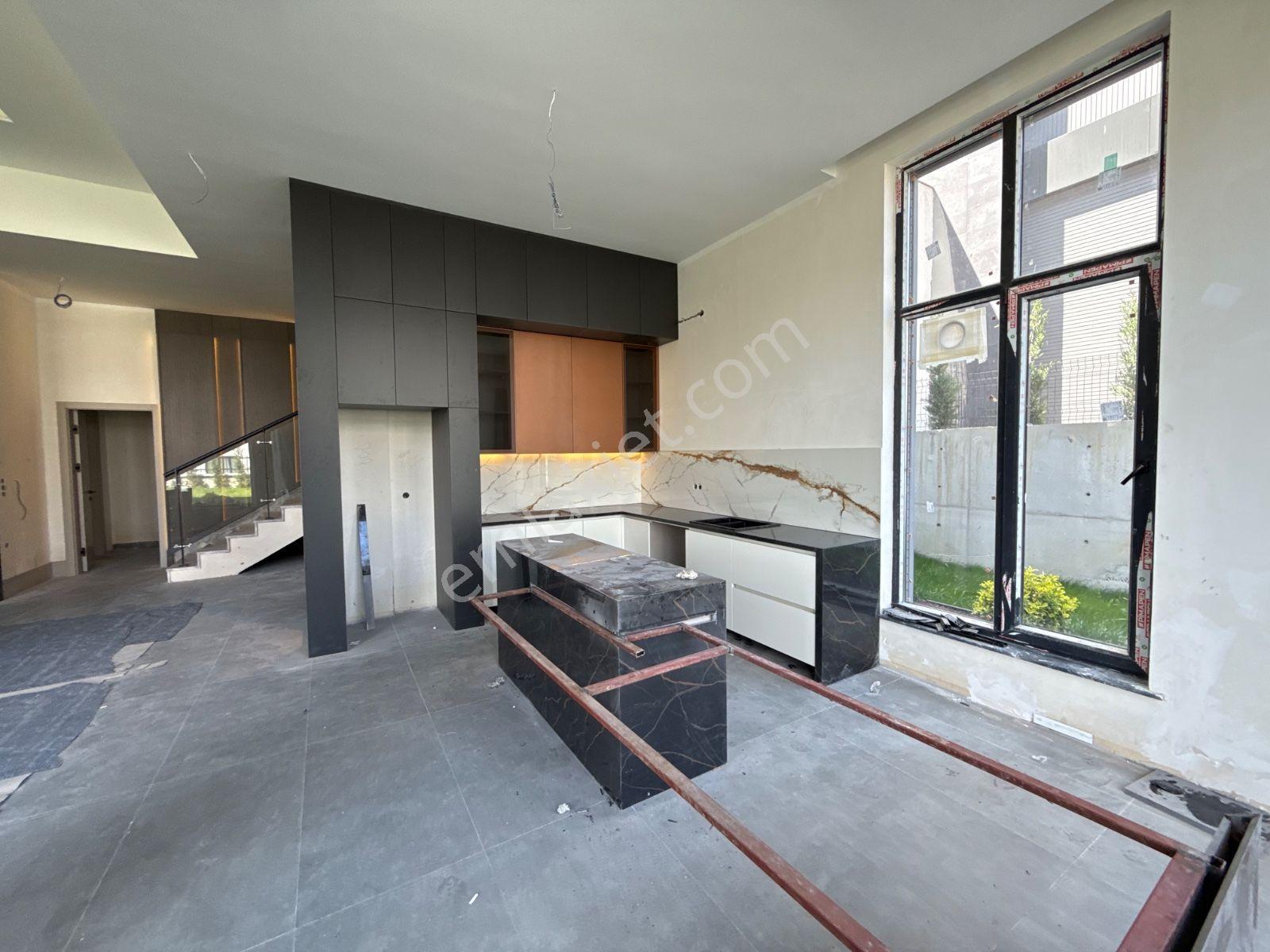 Saka Villa Sitesinde Satılık 6+2 Villa - Görsel 12