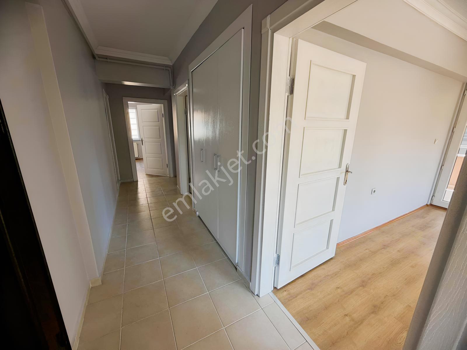 Millet Mah. Derya Caddesinde Kiralık Arakat 3+1 - Görsel 8