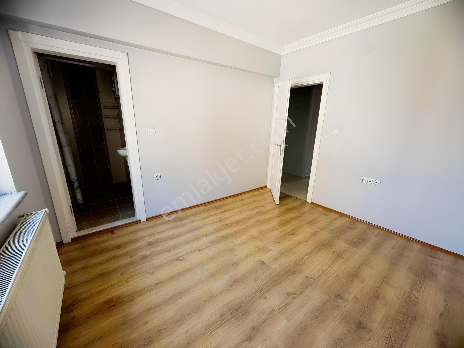 Millet Mah. Derya Caddesinde Kiralık Arakat 3+1 - Görsel 14
