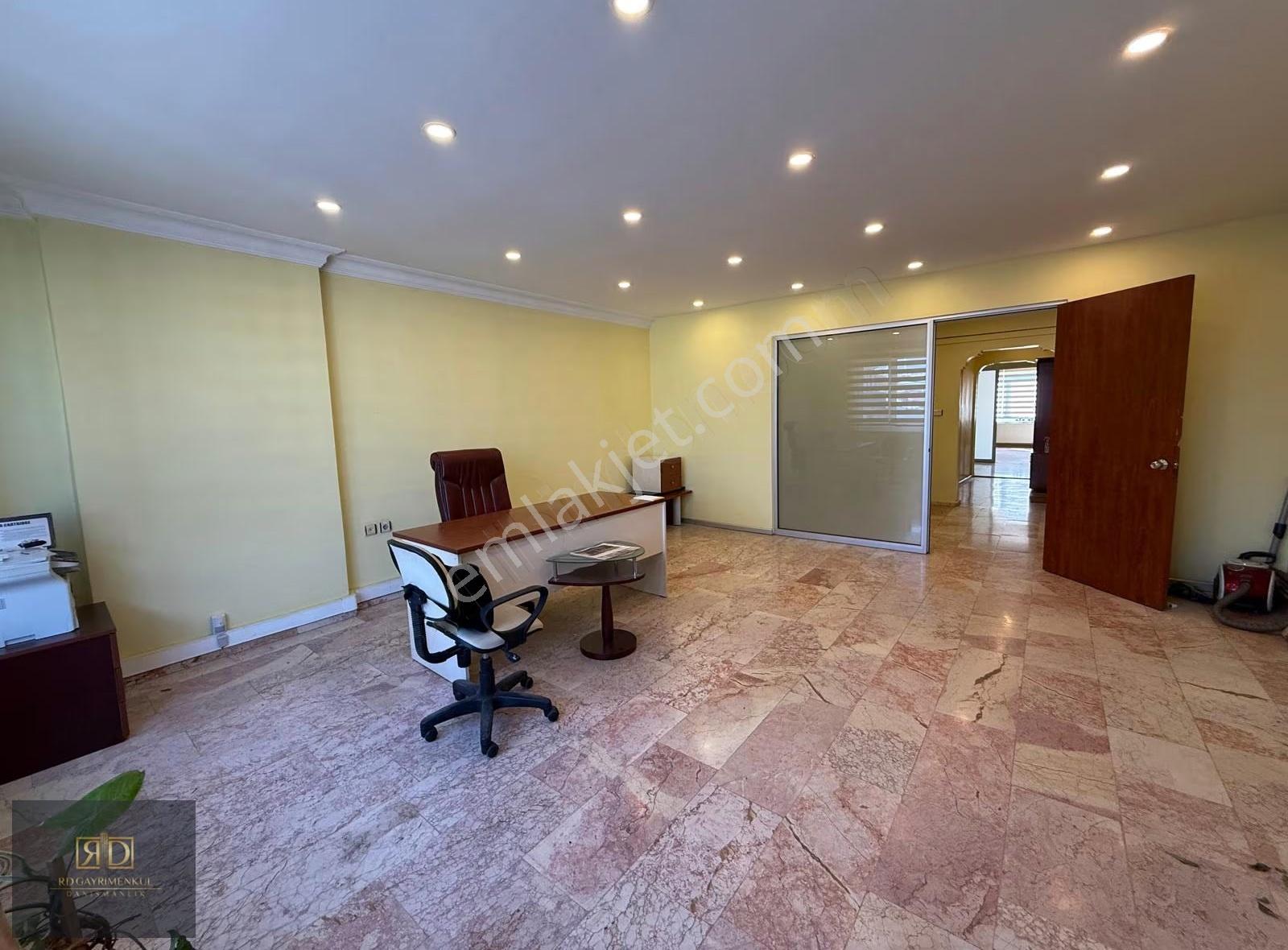 Rd'den Hazır Kullanımlı 4 Bölmeli Ofis, Cadde Üzeri | Yatırımlık - Görsel 25