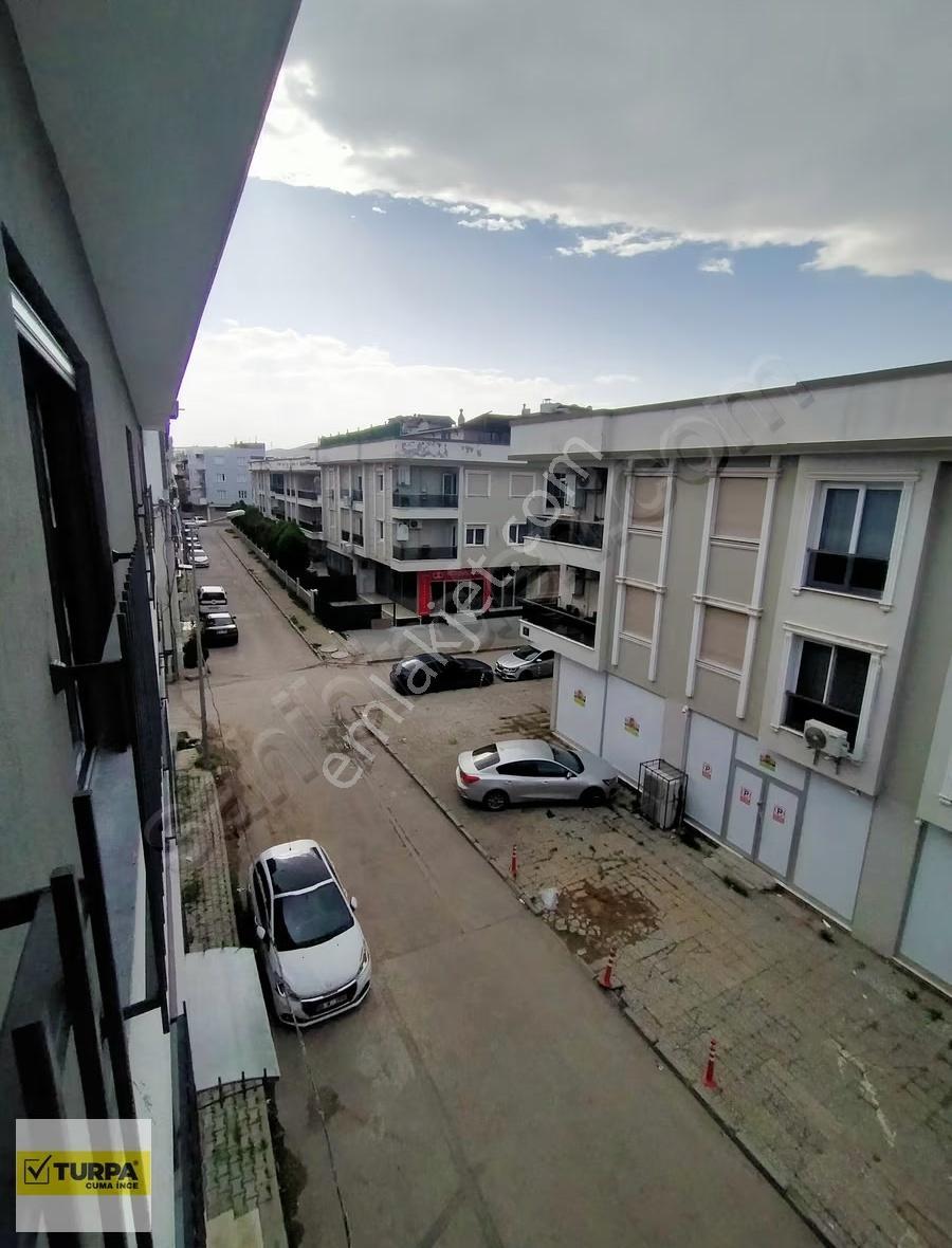 Bornovada Ege Üni Dibinde Üç Yurdun Yanında Satılık Sıfır 2+1 - Görsel 11