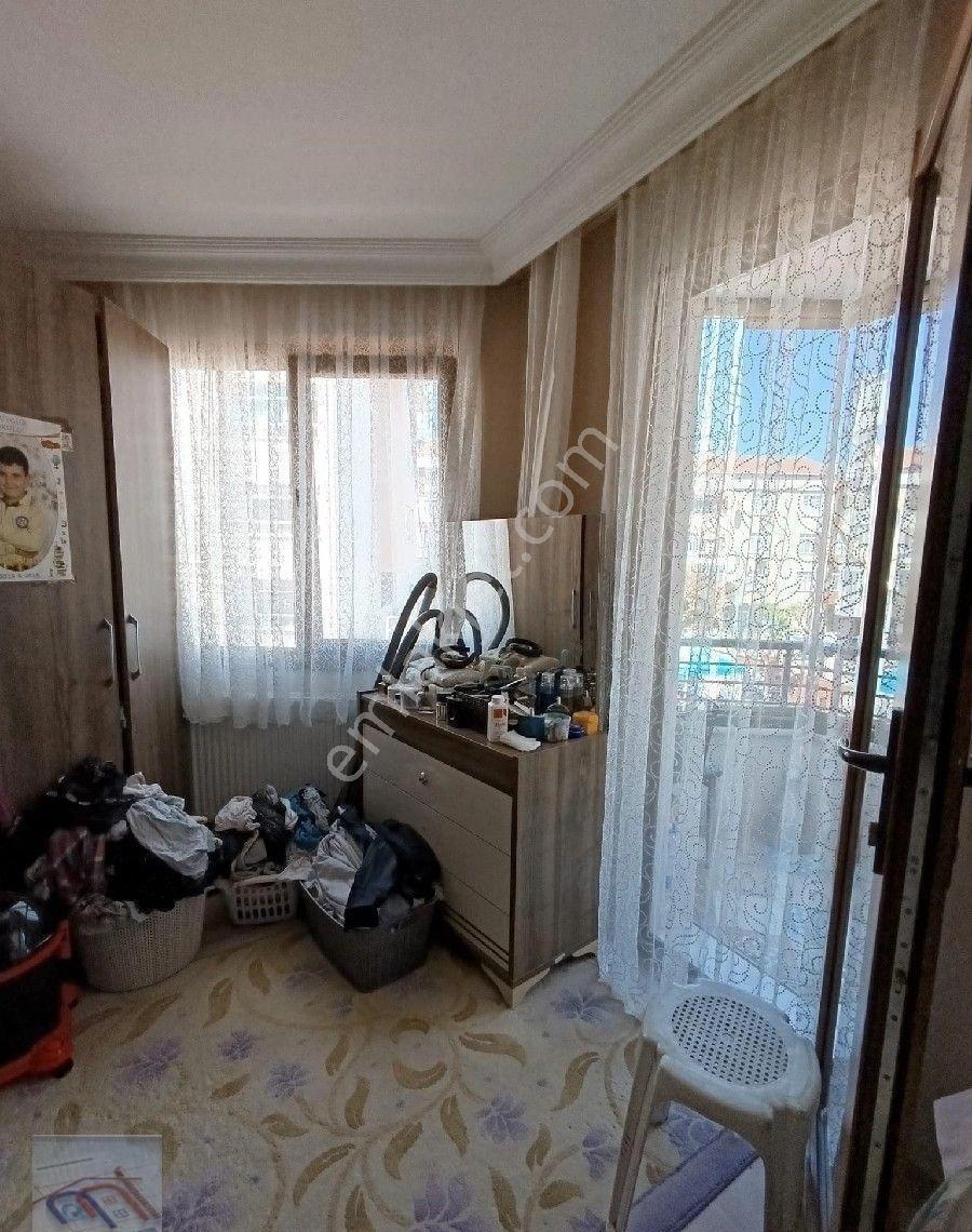 Gültepe'de 2+1 Geniş Çift Balkonlu Ön Cephe Daire - Görsel 11