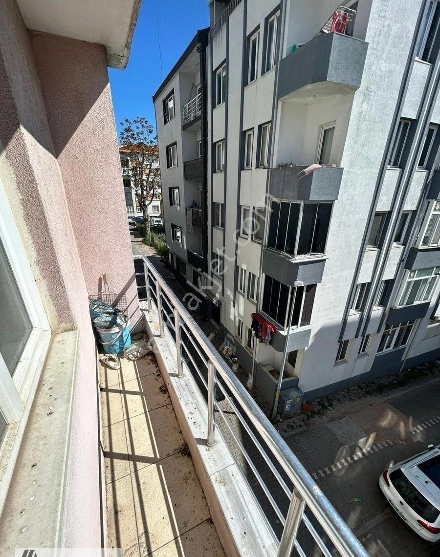 Hacı Yusuf Mah. 2+1 Eşyalı Ara Kat Kiralık Daire - Görsel 16