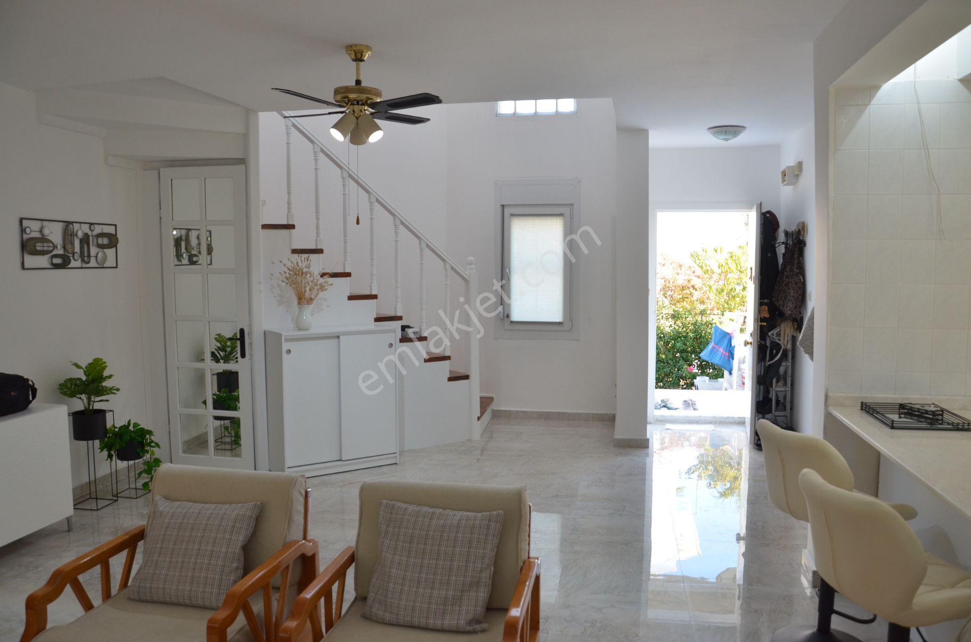 Cunda Da 430m2 Bahçe İçerisinde Müstakil Giriş Ve Garajlı Villa - Görsel 3