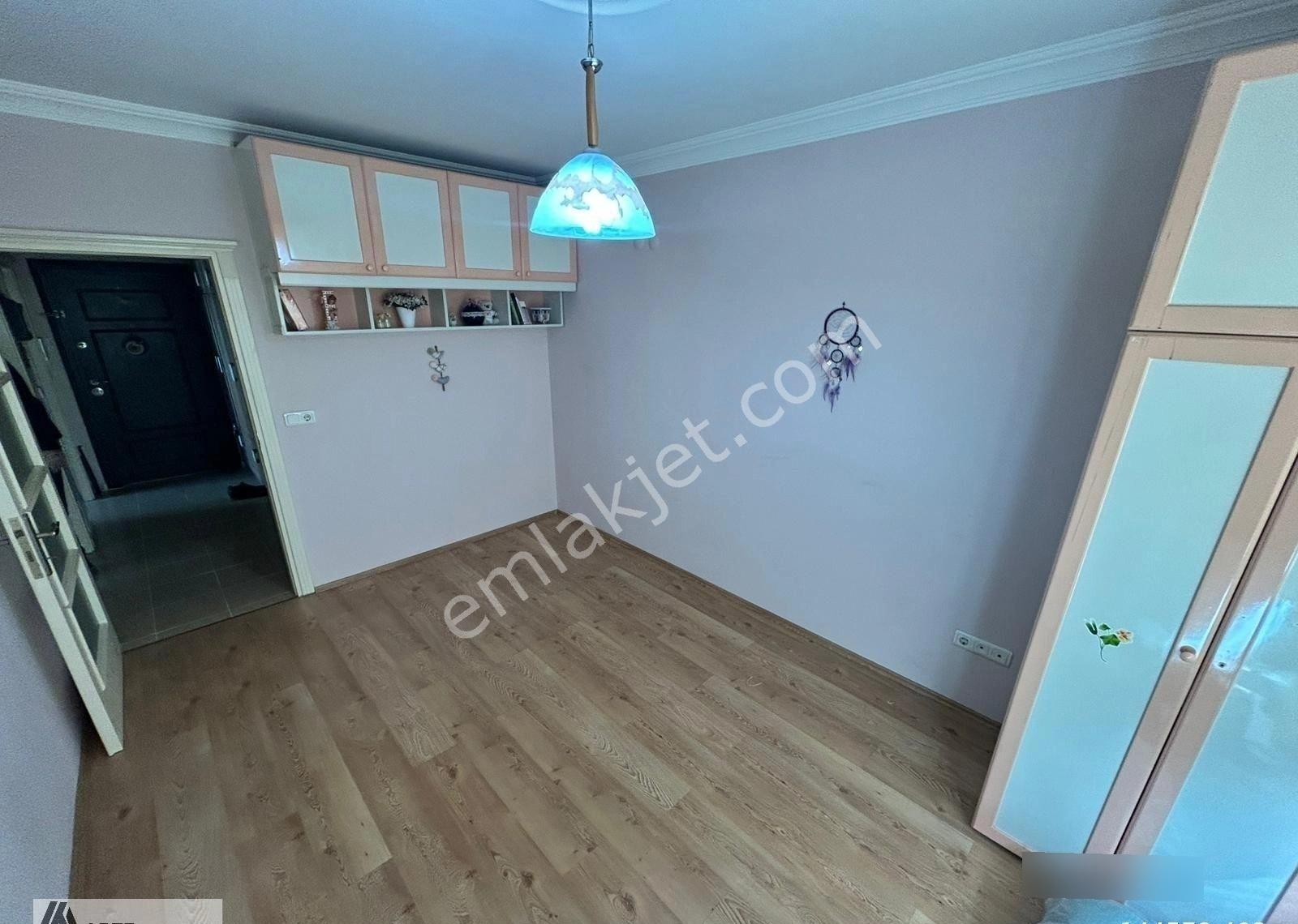Paşakent Mah. 3+1 Ara Kat 150 M2 Otoparklı Satılık Daire - Görsel 21