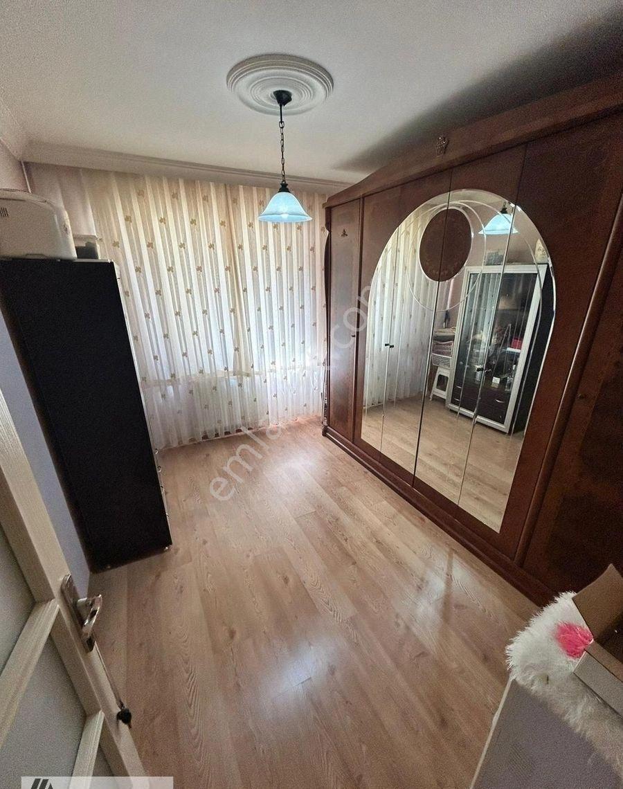 Paşakent Mah. 3+1 Ara Kat 150 M2 Otoparklı Satılık Daire - Görsel 6