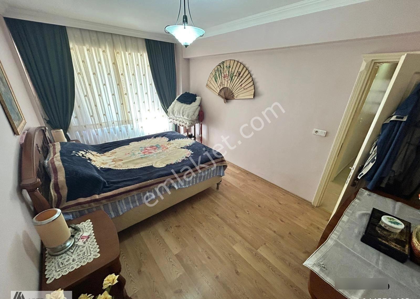Paşakent Mah. 3+1 Ara Kat 150 M2 Otoparklı Satılık Daire - Görsel 12