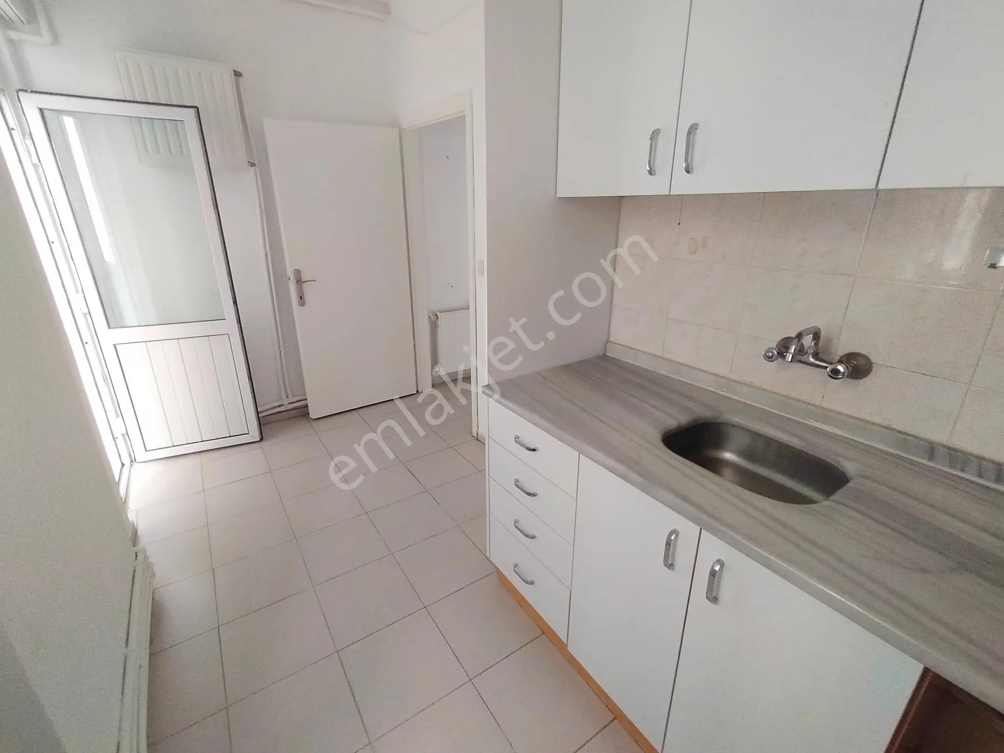 Çekmeköy De Site İçinde 2+1 Kiralık Arakat Daire - Görsel 3