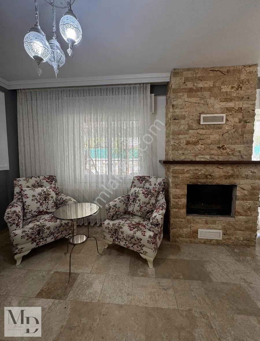 Alaçatı Merkezde Sezonluk Kiralık Havuzlu Müstakil Villa - Görsel 12