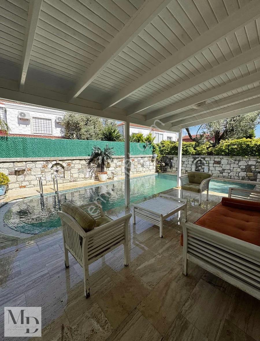 Alaçatı Merkezde Sezonluk Kiralık Havuzlu Müstakil Villa - Görsel 20