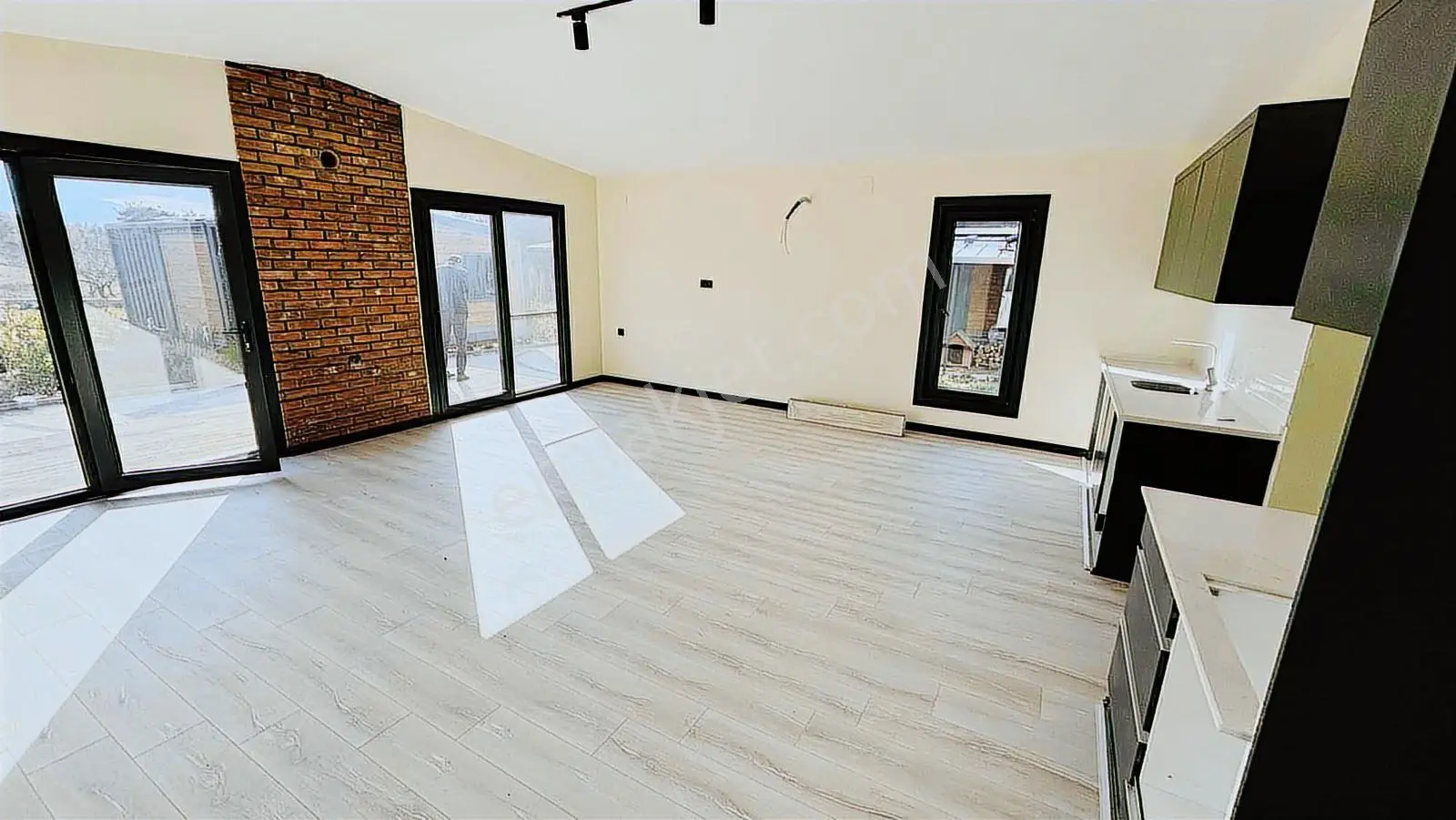 Doğayla İç İçe, Modern Ve Konforlu Müstakil Yaşam Yakaköy - Görsel 3