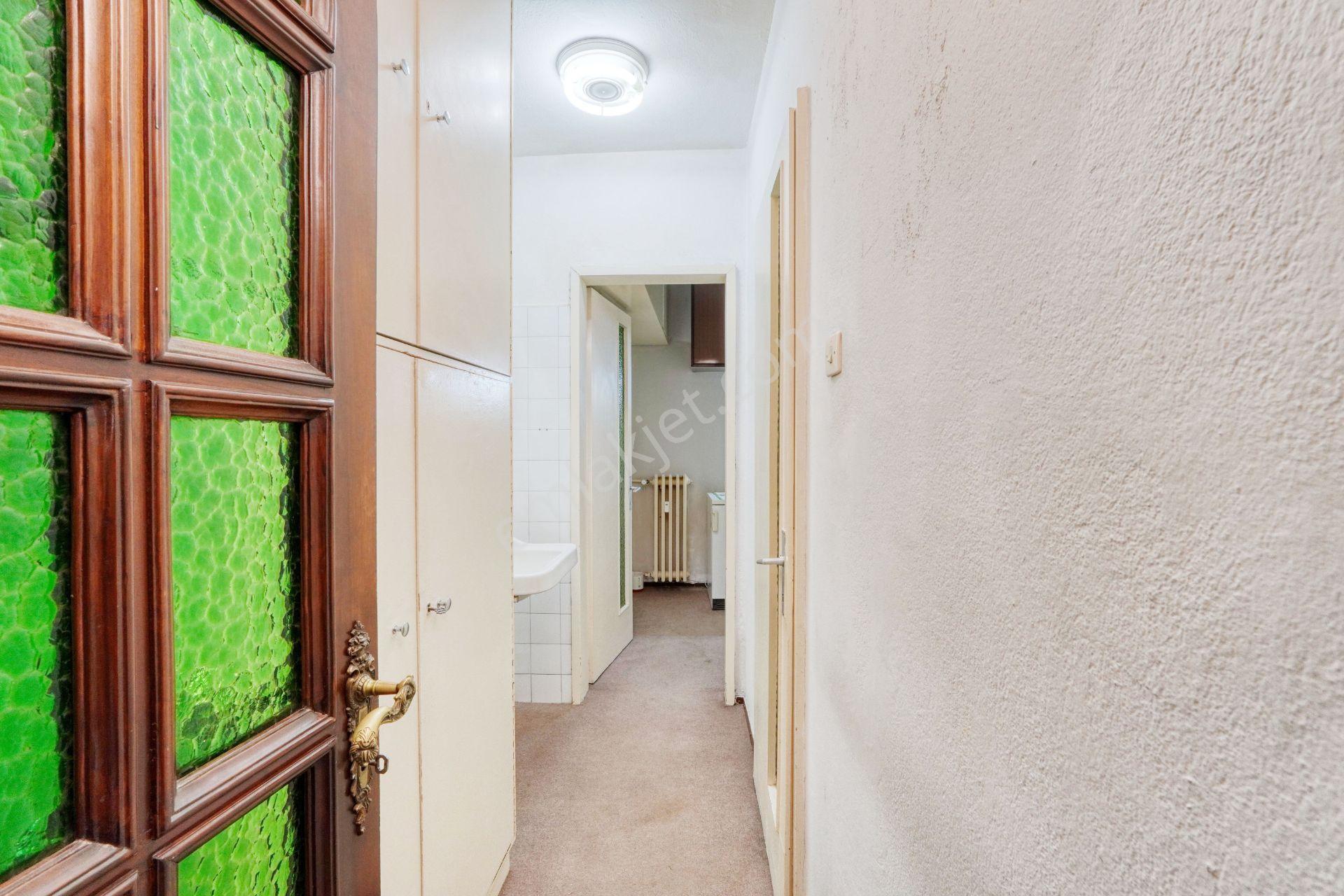 Göztepe'de Kesintisiz Deniz Manzaralı, 320m2 5+1 Yalı Dairesi - Görsel 30