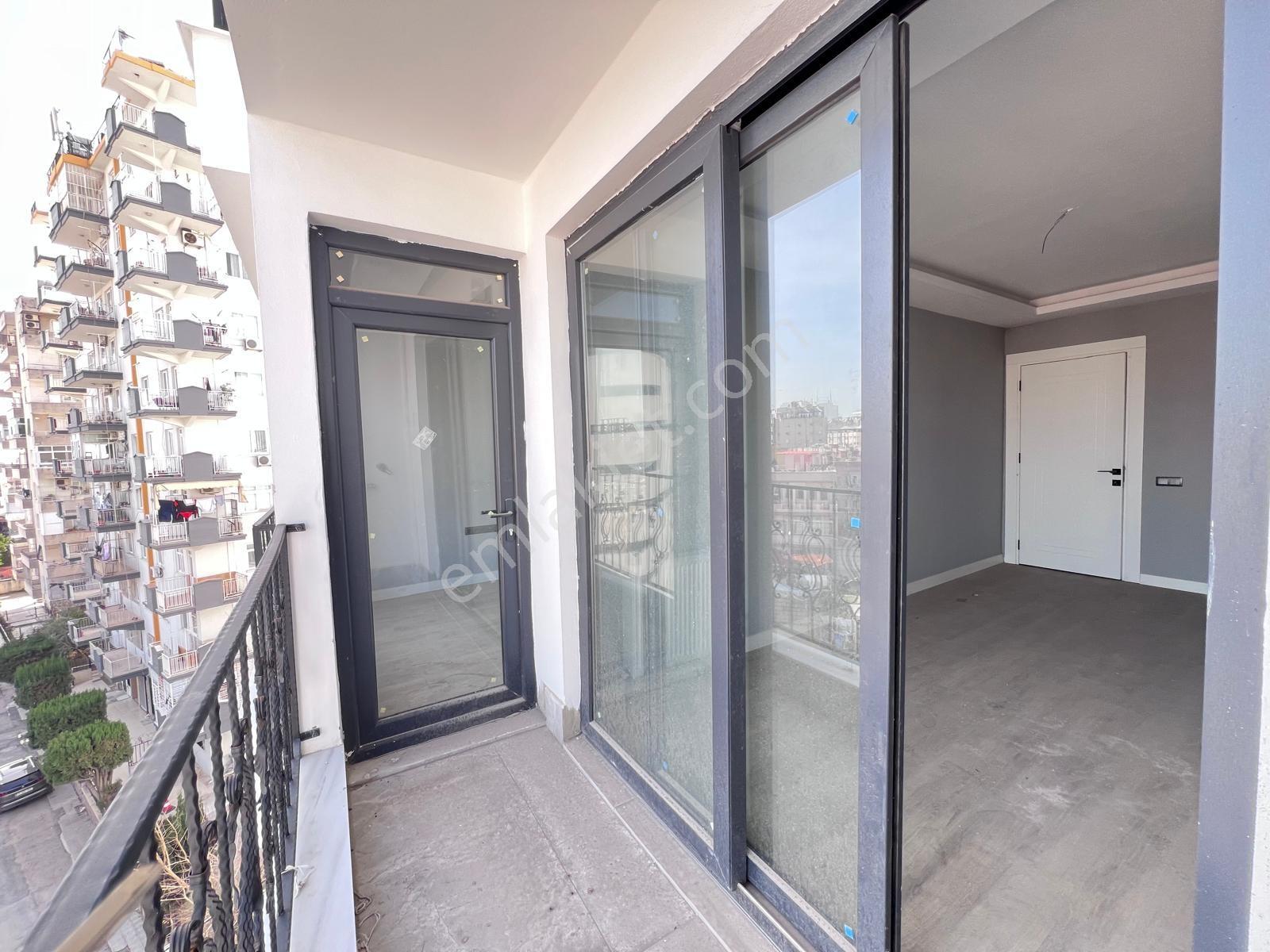 Turyap Sistem'den Cadde Üzeri İş Merkezinde 2+1 Kiralık Ofis - Görsel 3