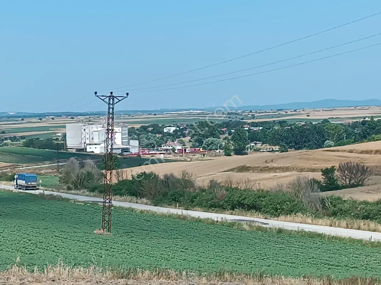 Demirler Saray Anayol Asfalt Üzeri Satılık Parseler