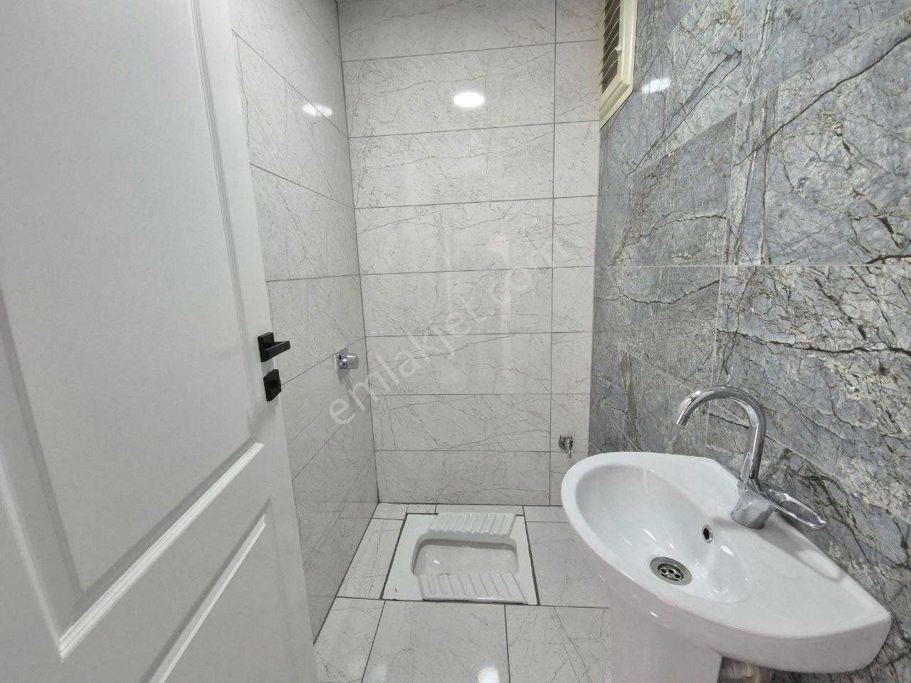 Hak Emlaktan Çay Mah.de Tam Merkezde Kiralık 2+1 Geniş Daire - Görsel 16