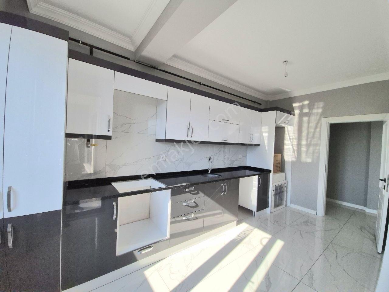 Hak Emlaktan Çay Mah.de Tam Merkezde Kiralık 2+1 Geniş Daire - Görsel 34