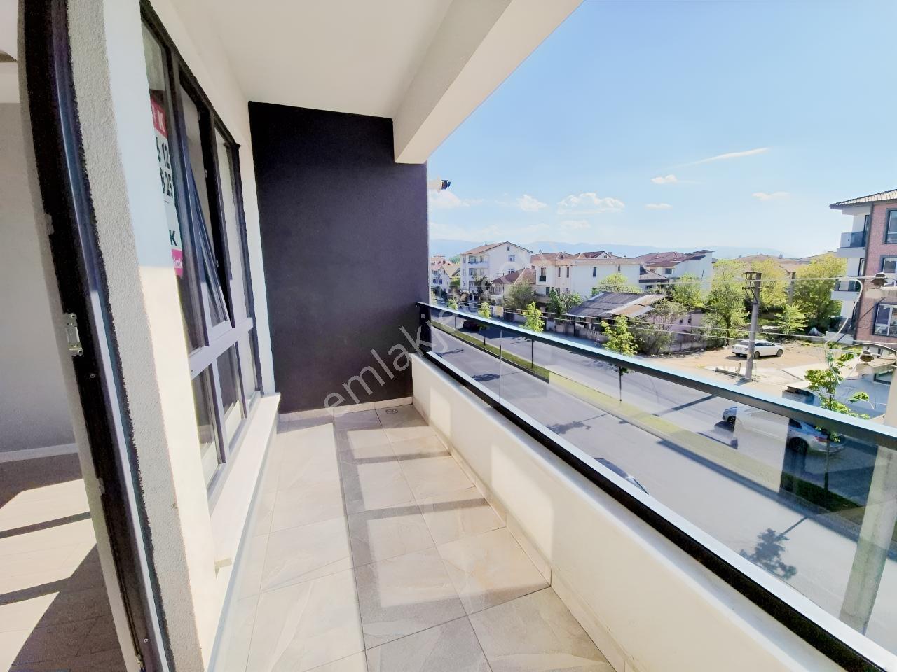 Hak Emlaktan Çay Mah.de Tam Merkezde Kiralık 2+1 Geniş Daire - Görsel 15