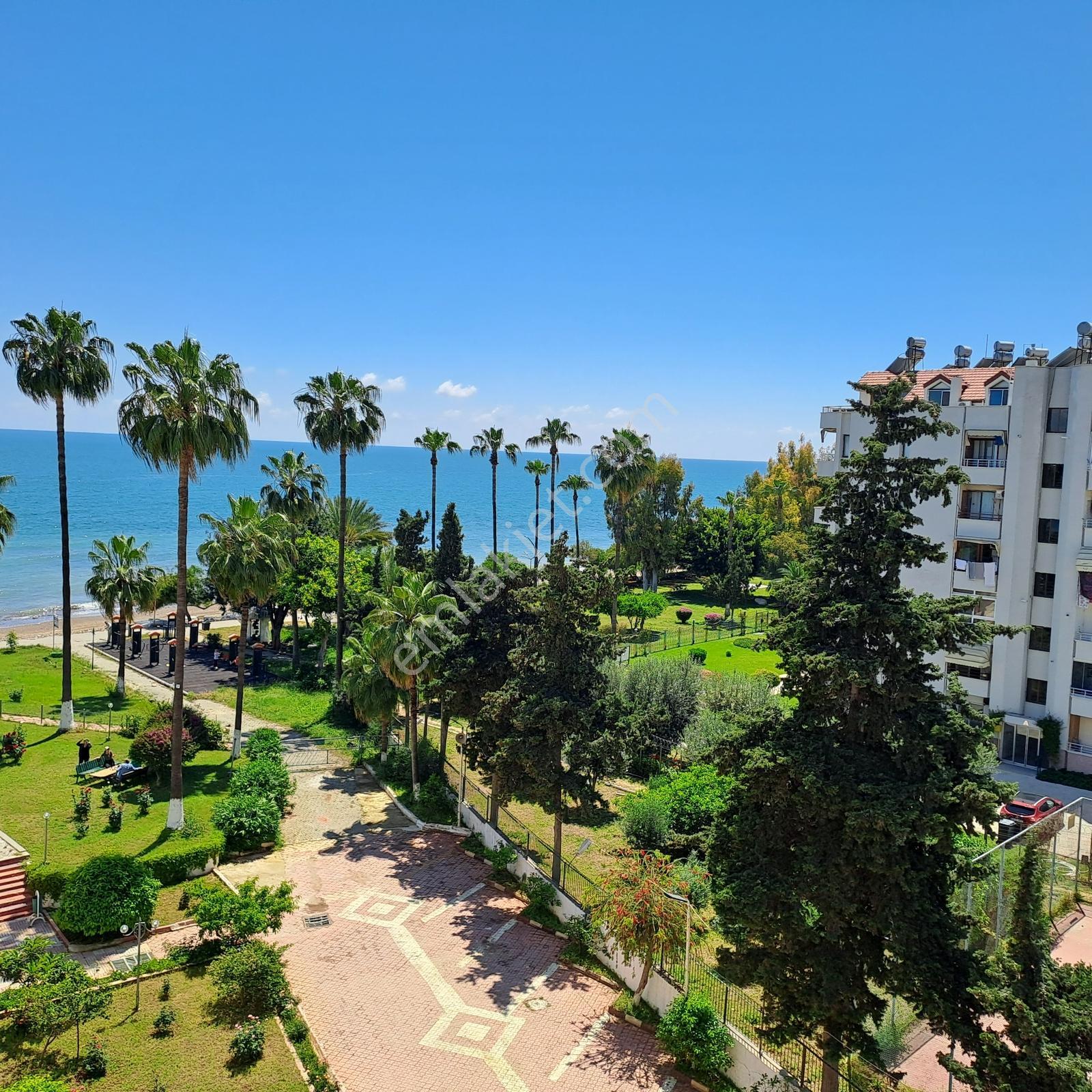 Asya 'dan Mezitli Şoray-2 Sitesinde Denize Sıfır Site - Görsel 12