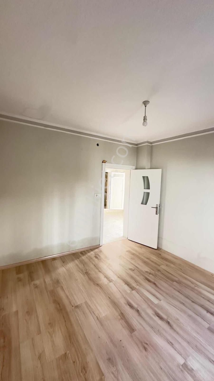 Selçuk Merkezde Müstakil Kiralık Ev - Görsel 4