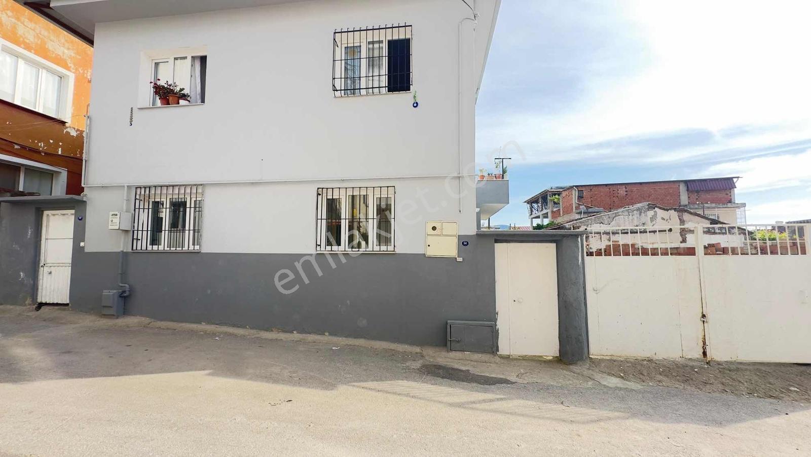 Selçuk Merkezde Müstakil Kiralık Ev - Görsel 6