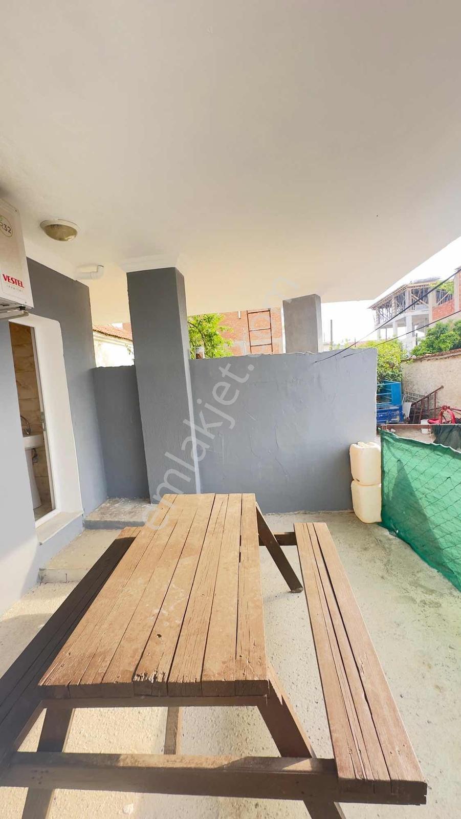 Selçuk Merkezde Müstakil Kiralık Ev - Görsel 25