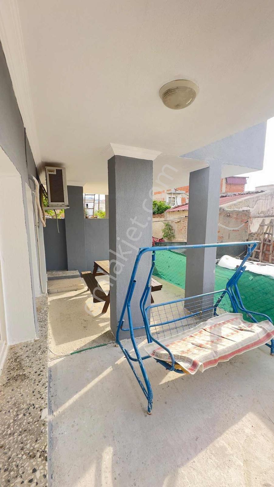 Selçuk Merkezde Müstakil Kiralık Ev - Görsel 8