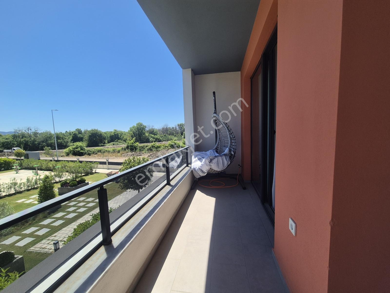 Dalamanda Havuzlu Lüks Sitede 1+1 Eşyalı Kiralık Daire - Görsel 22