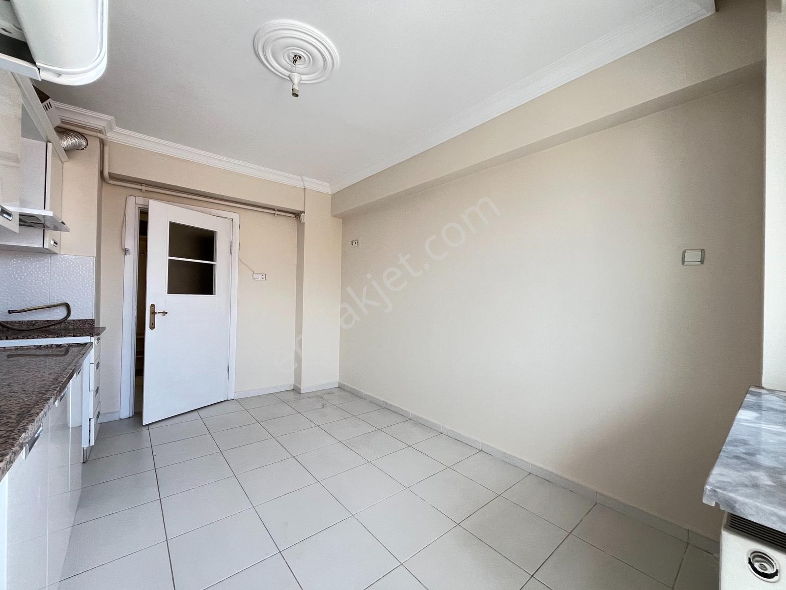 Fatih Konaklarında 4+1 Net 135 M² 125.yıl Ortaokulu Yanı Kiralık - Görsel 10