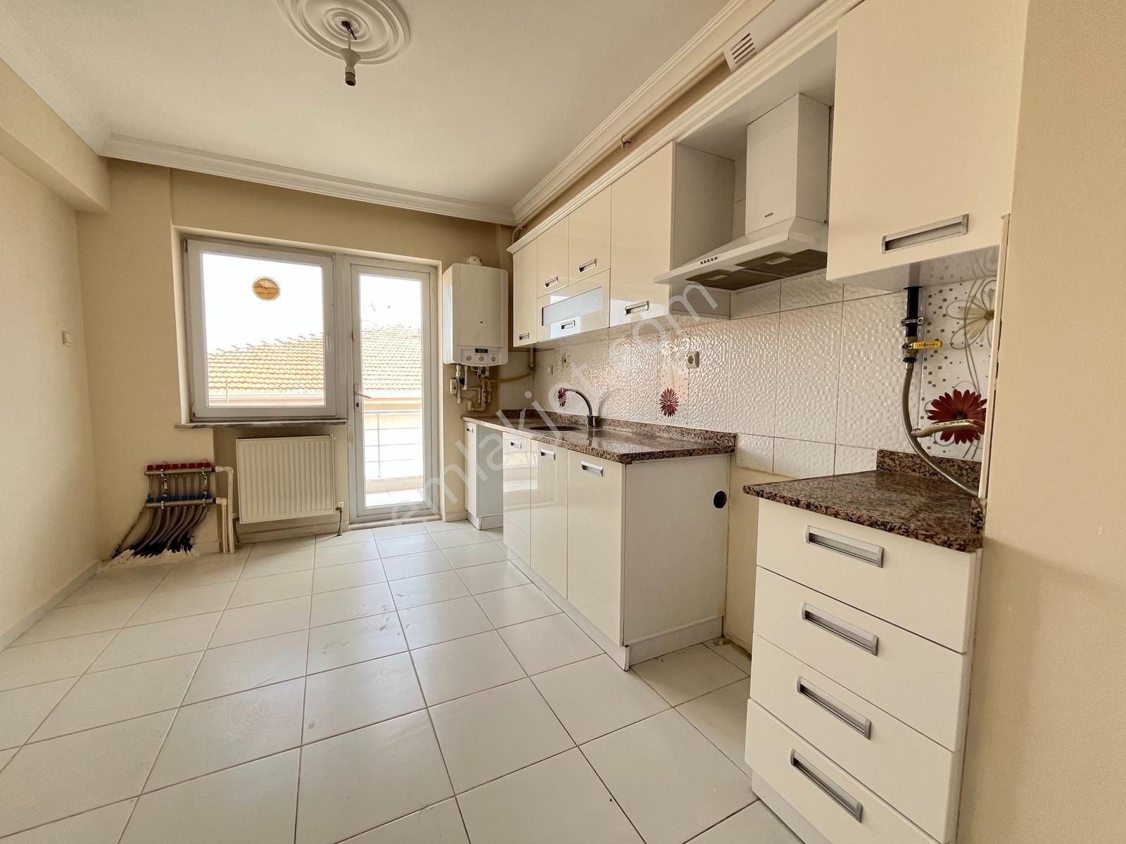 Fatih Konaklarında 4+1 Net 135 M² 125.yıl Ortaokulu Yanı Kiralık - Görsel 32