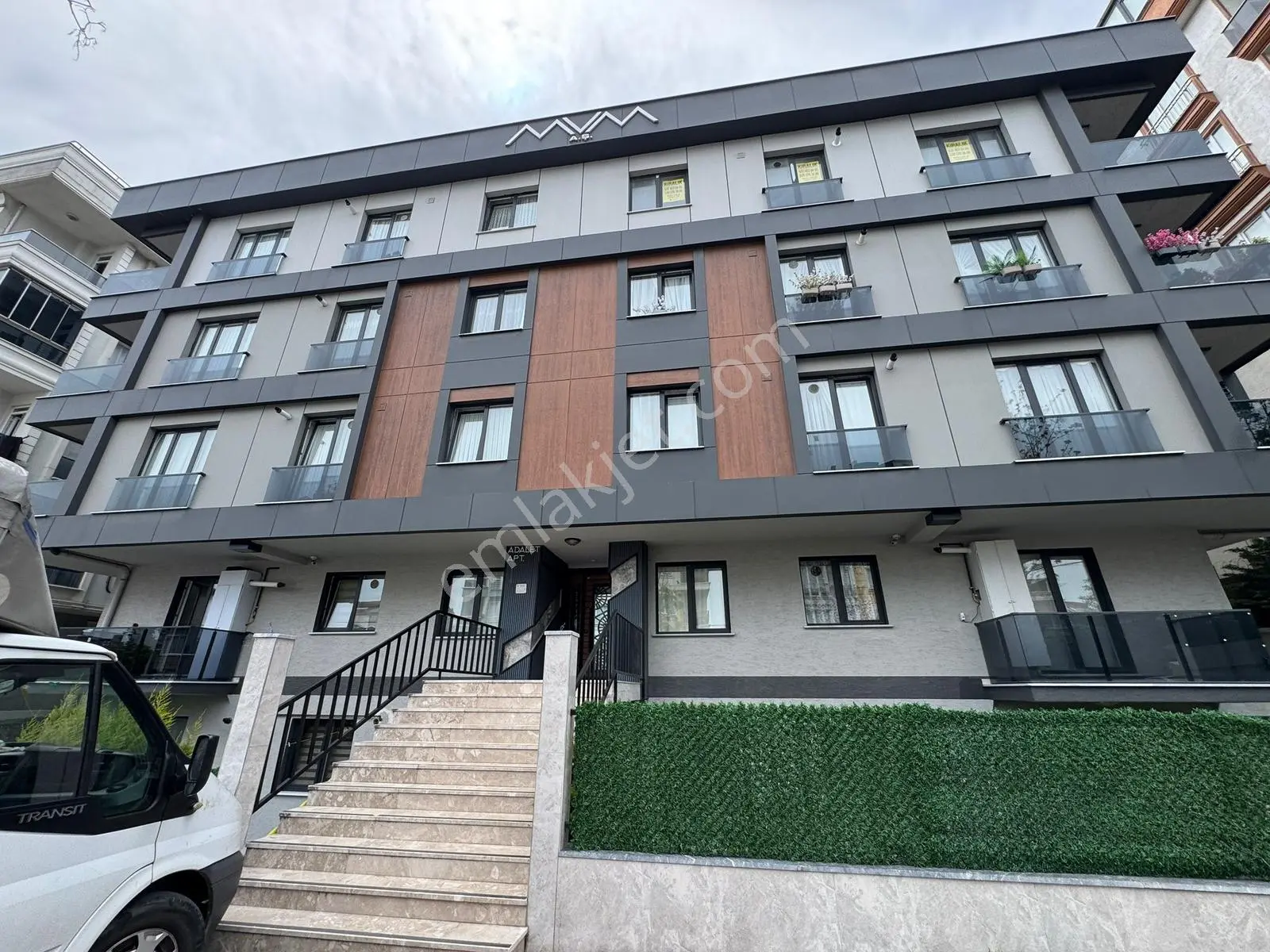 Beylikdüzü Yakuplu Da Satılık 2+1 Bahçeli Geniş Sıfır Daire
