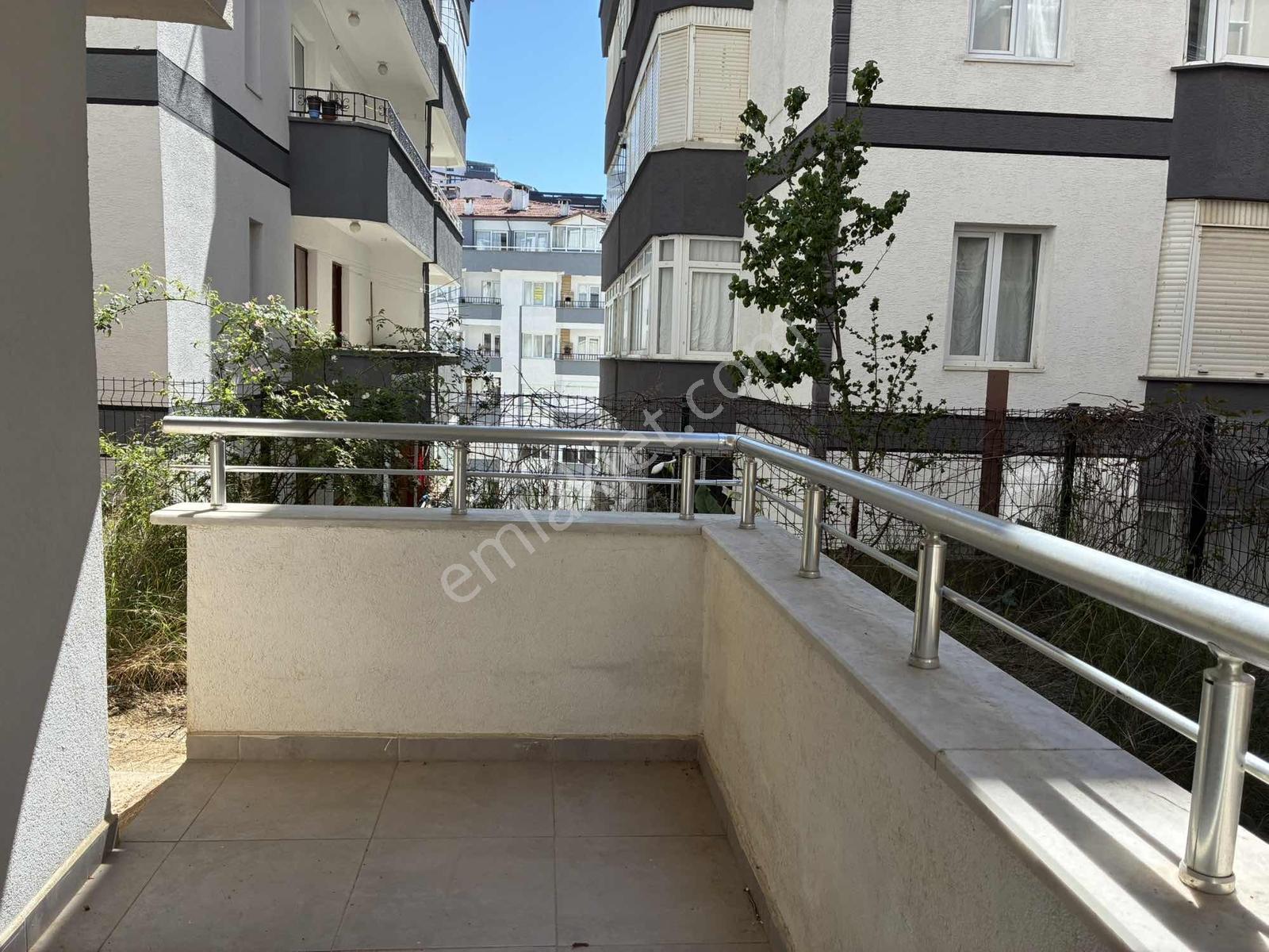 Yalova Çınarcık Esenköy'de 150 M2 Tek Tapulu Ayrı Girişli Daire - Görsel 34