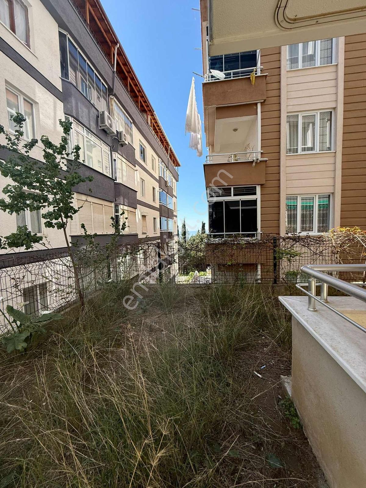 Yalova Çınarcık Esenköy'de 150 M2 Tek Tapulu Ayrı Girişli Daire - Görsel 9