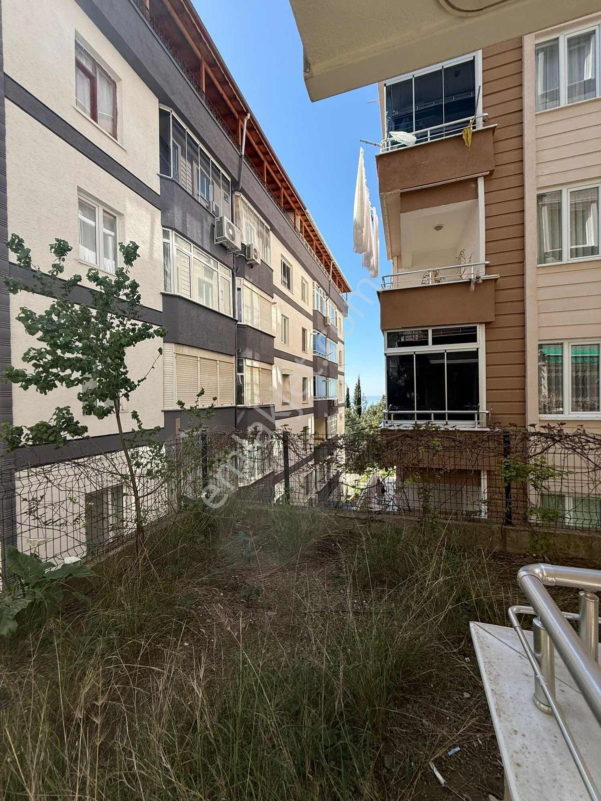 Yalova Çınarcık Esenköy'de 150 M2 Tek Tapulu Ayrı Girişli Daire - Görsel 30