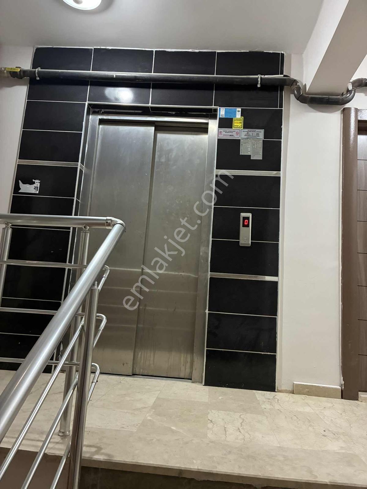 Yalova Çınarcık Esenköy'de 150 M2 Tek Tapulu Ayrı Girişli Daire - Görsel 2