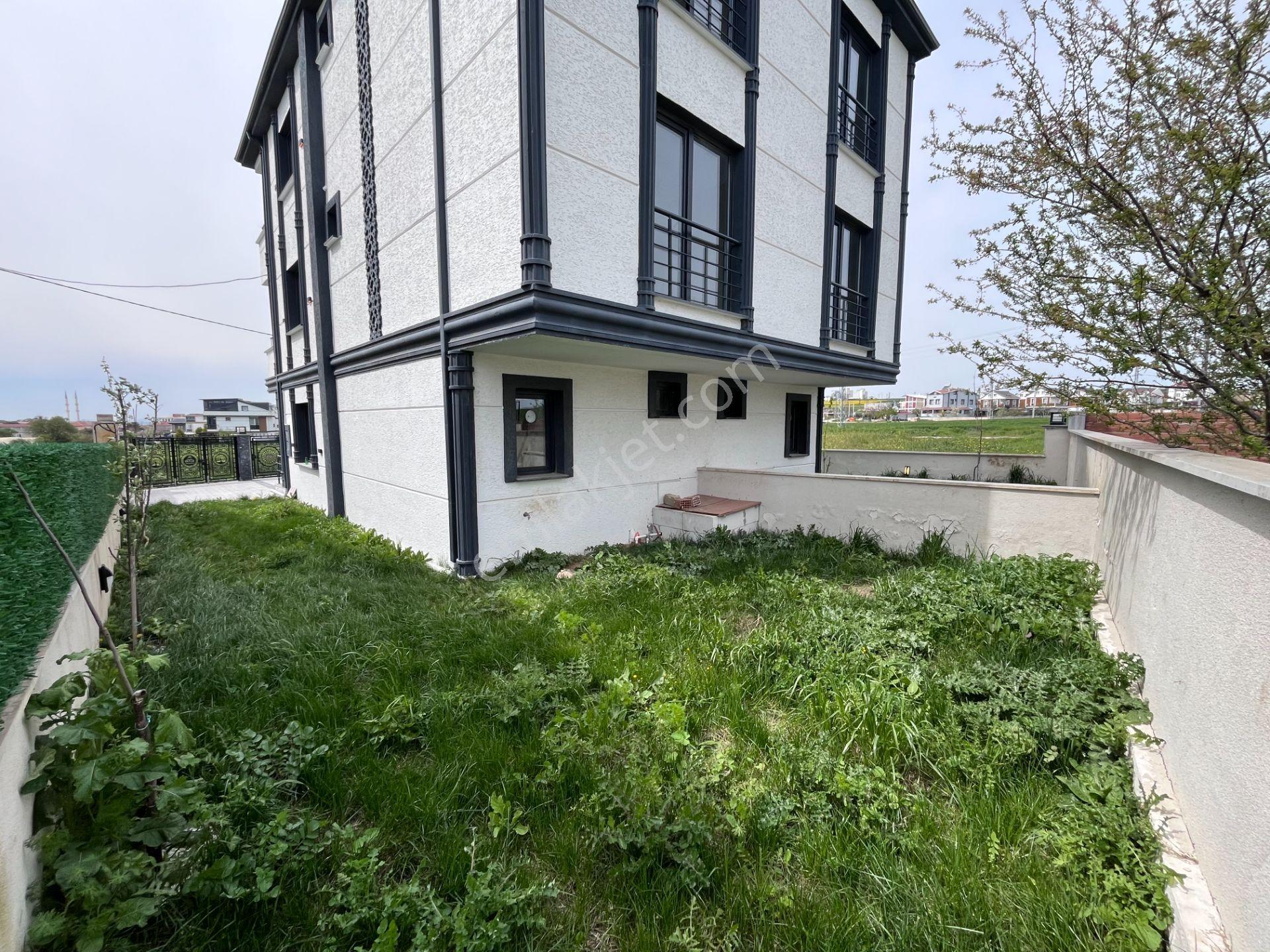 Merkezi Konumda, Önü Kapanmaz, Balkon Mutfaklı 4+1 Geniş Villa! - Görsel 8